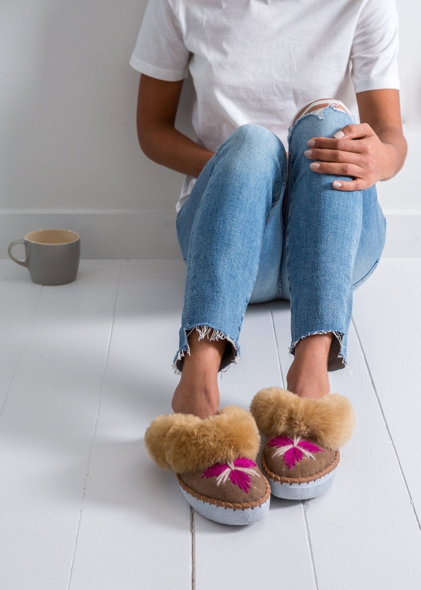 End of Line - Women's Sheepskin Mules – Rhubarb