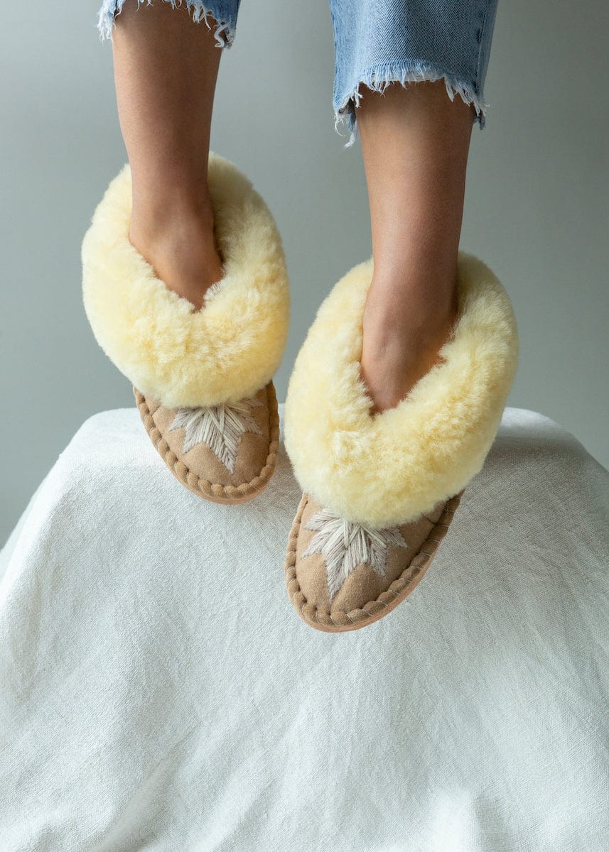 NEW Women's Sheepskin Moccasin Slippers – Oyster